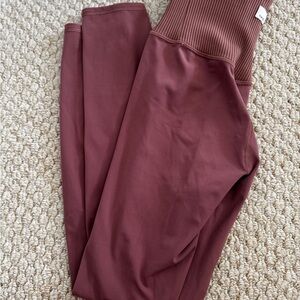 Vuori Women's All The Feels Mauve Leggings